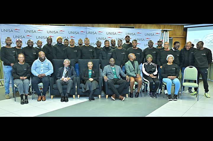 Unisa-marathon-heroes-depart-Comrades-glory-720-478.jpg
